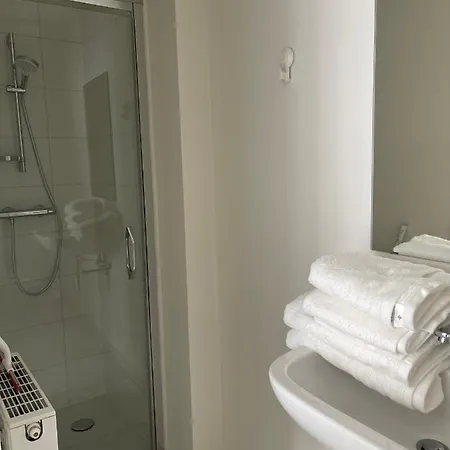 Pensión Mooie In Centrum Met Badkamer Brujas